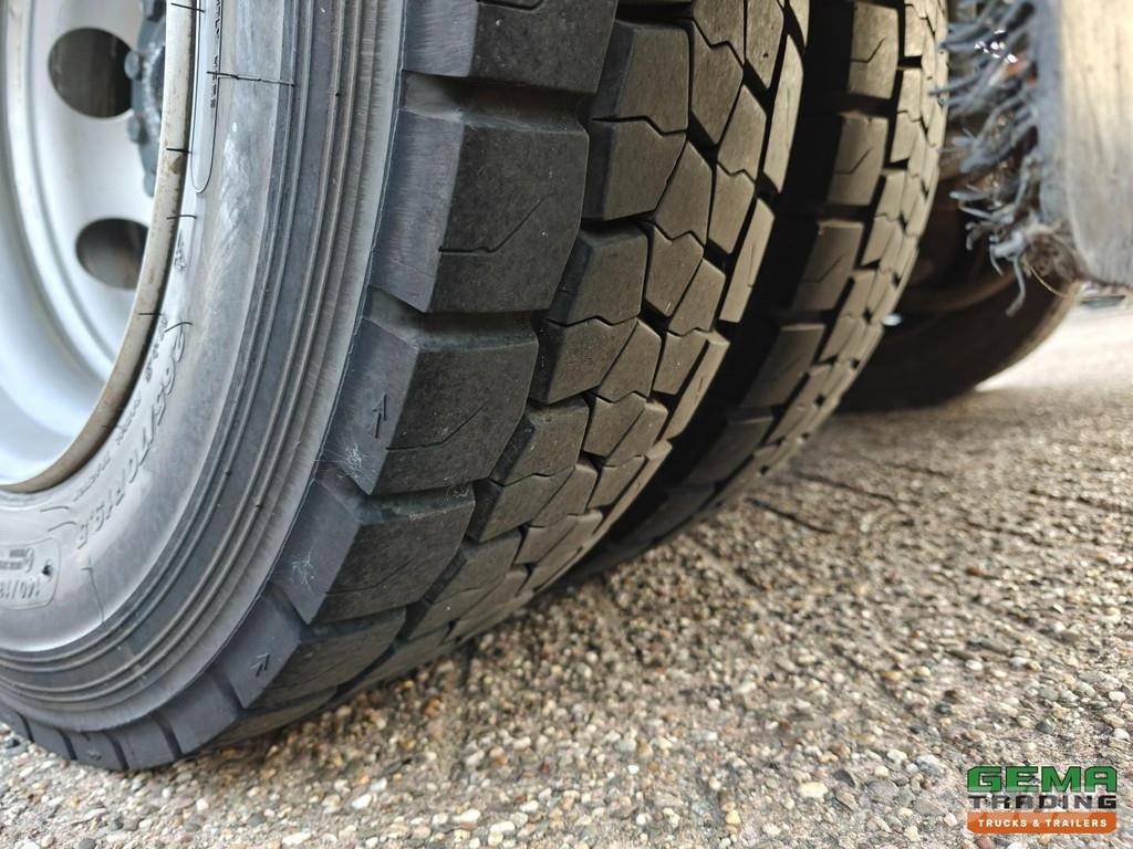 Iveco Eurocargo 120E22 Daycab Euro 5 - Manual transmissi شاحنات بغطاء جانبي