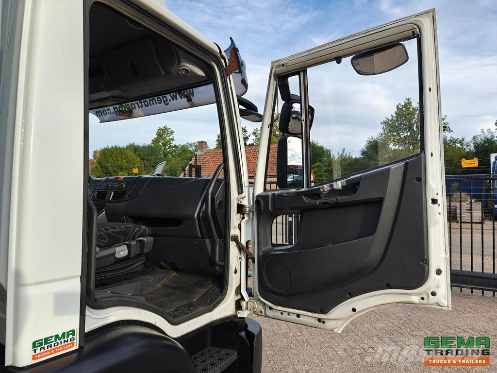Iveco Eurocargo 120E22 Daycab Euro 5 - Manual transmissi شاحنات بغطاء جانبي