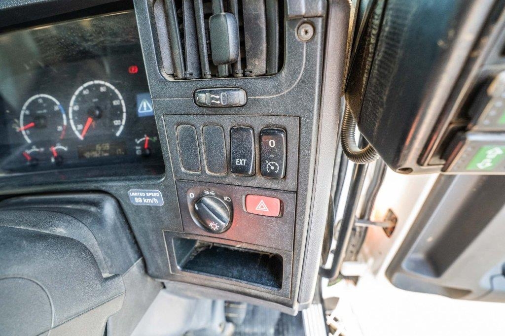 Scania P280 - SCHORLINGER OPTIFANT 70 Камиони за почистване