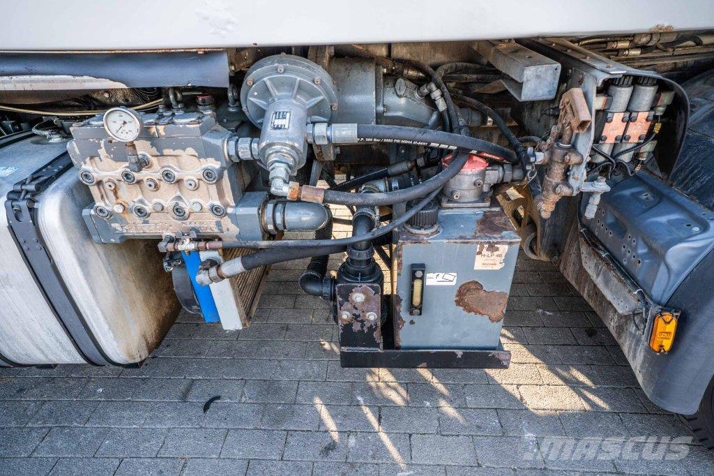 Scania P280 - SCHORLINGER OPTIFANT 70 Камиони за почистване