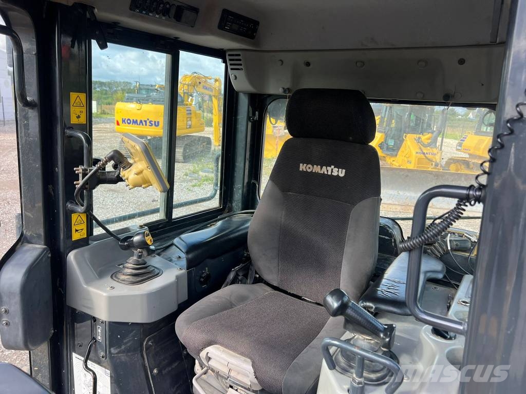 Komatsu D 51 PX-24 E0 With TopCon Buldooserid