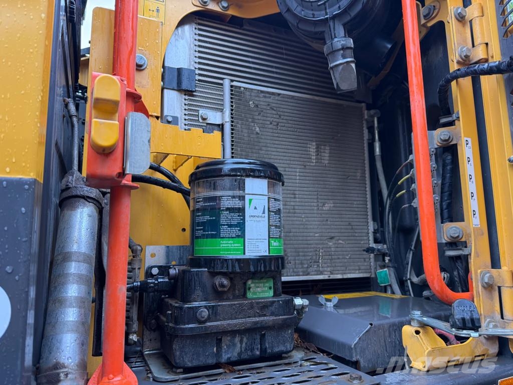 Volvo EWR150E حفارات بعجل