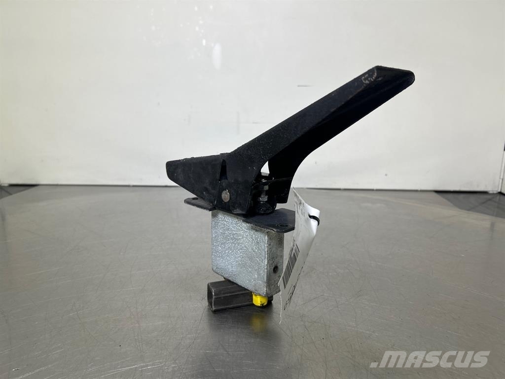 Terex TW150-Atlas 6073926-Pedal/Pedaal Kabiner og interiør