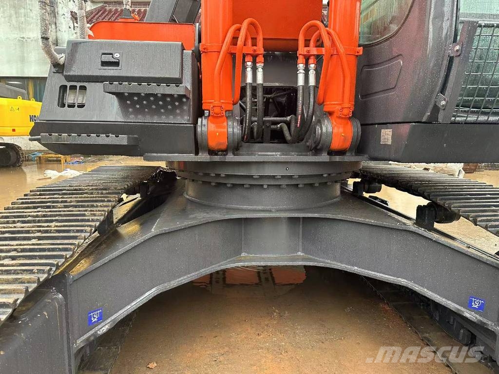 Hitachi Zaxis 350    made in Japan Bagri goseničarji