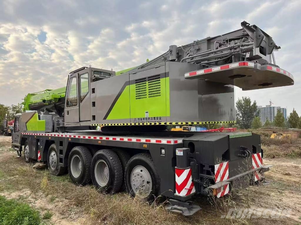 Zoomlion ZTC900V 全地面起重机︳移动式起重机