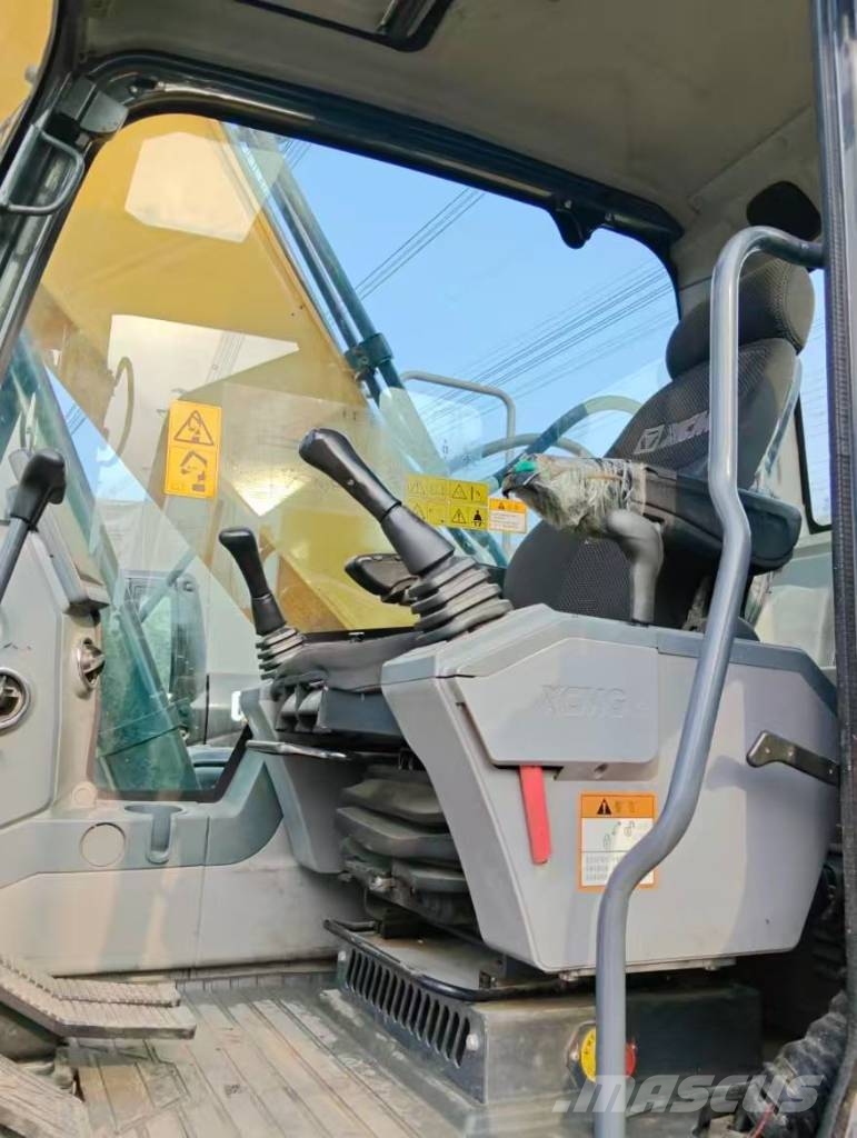 XCMG XE 225 DK Raupenbagger