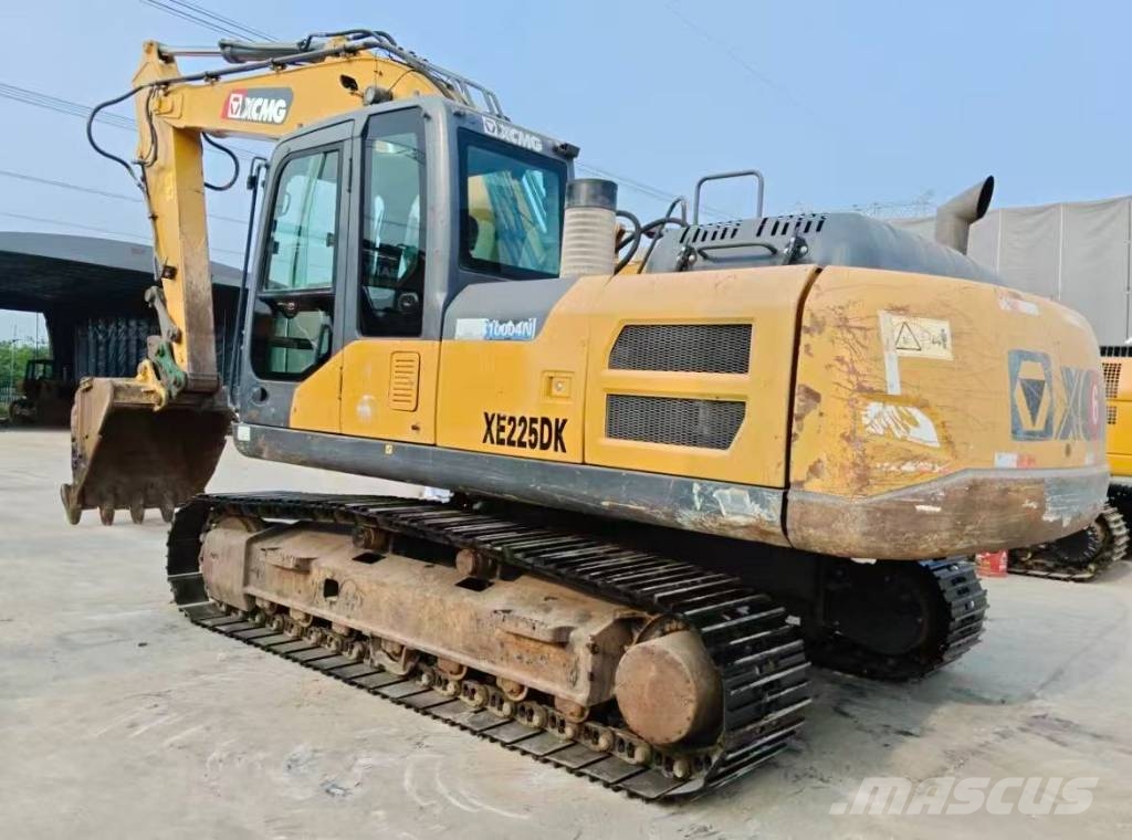 XCMG XE 225 DK Raupenbagger