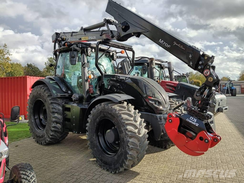 Valtra T 175 Direct Forstschlepper Rüfa Palfinger 林業トラクター