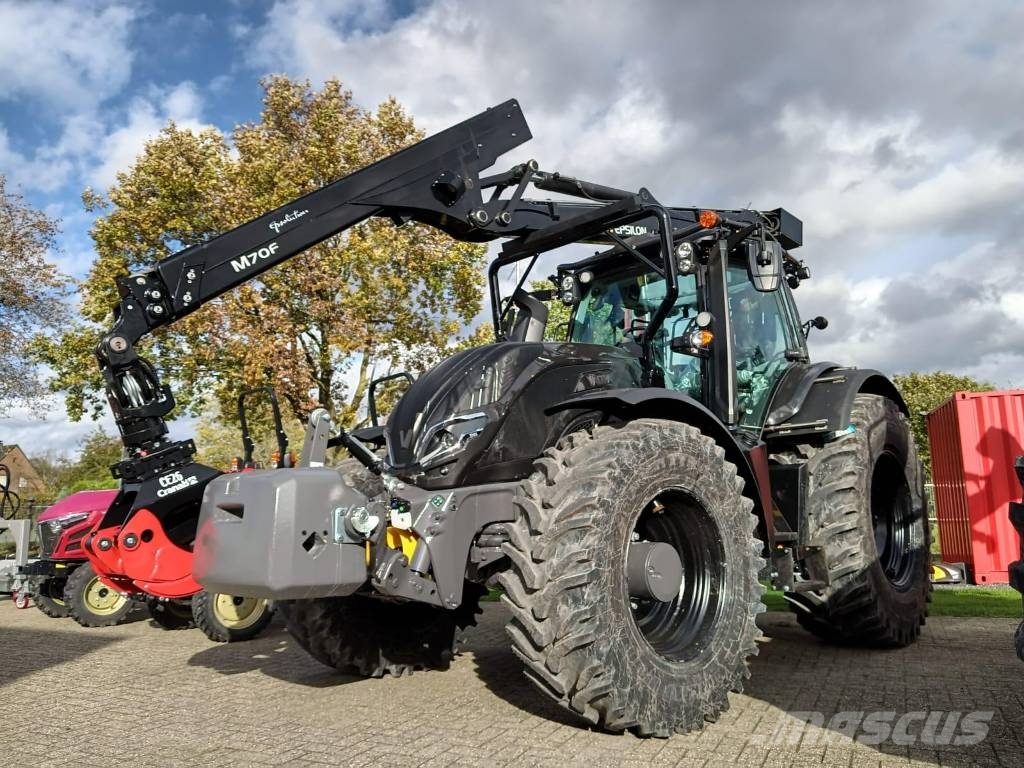 Valtra T 175 Direct Forstschlepper Rüfa Palfinger 林業トラクター