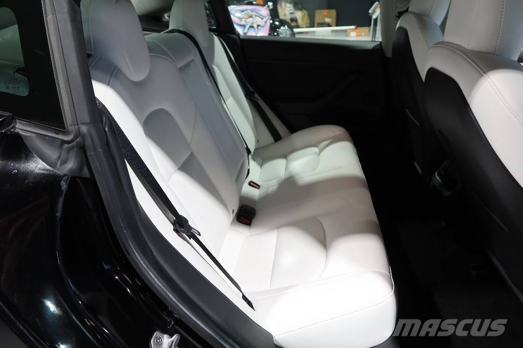Tesla 3 PERFORMANCE Voiture