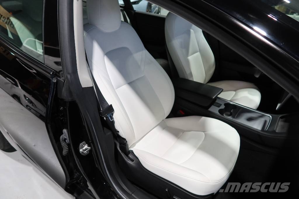 Tesla 3 PERFORMANCE Voiture