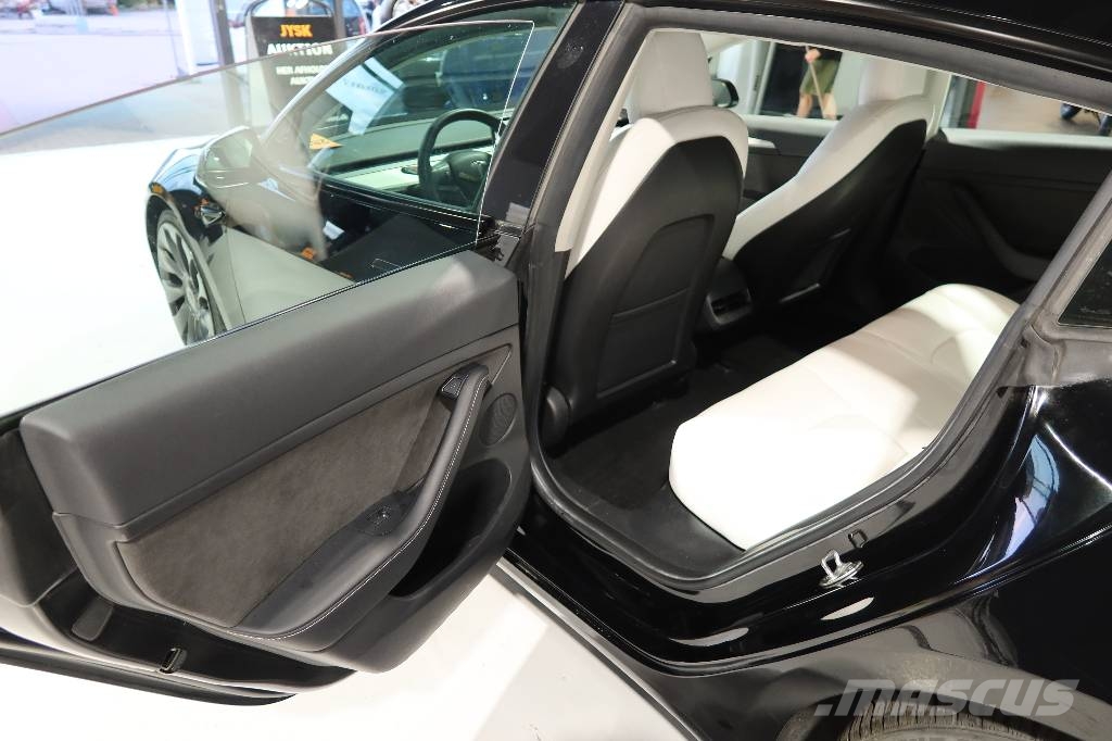Tesla 3 PERFORMANCE Voiture