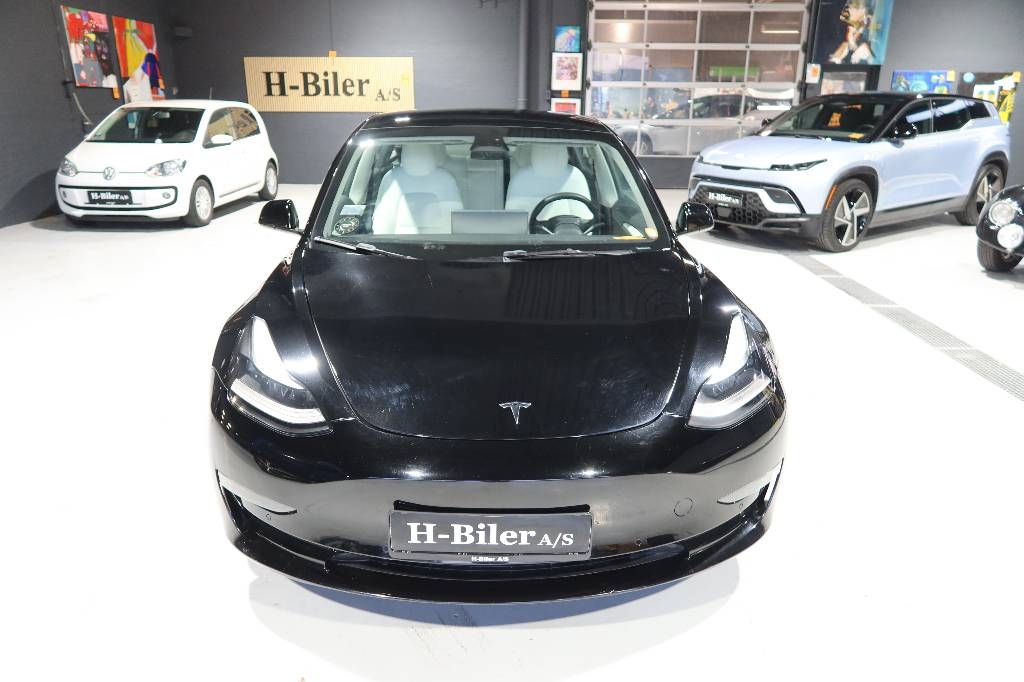 Tesla 3 PERFORMANCE Voiture