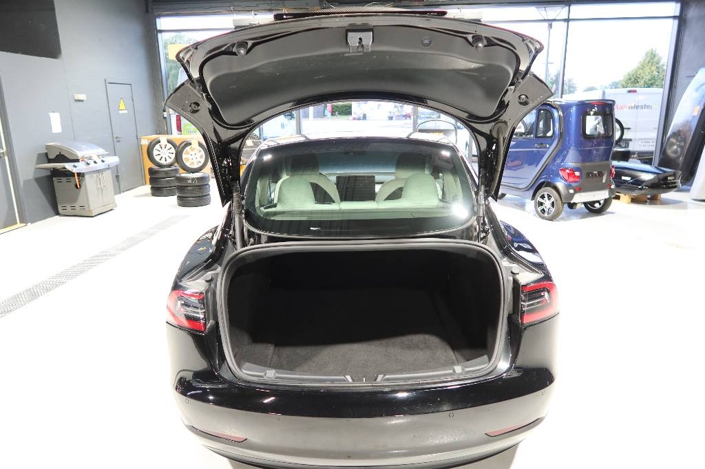 Tesla 3 PERFORMANCE Voiture