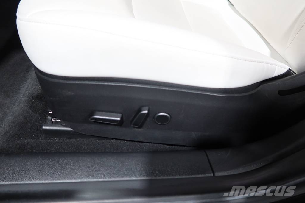 Tesla 3 PERFORMANCE Voiture