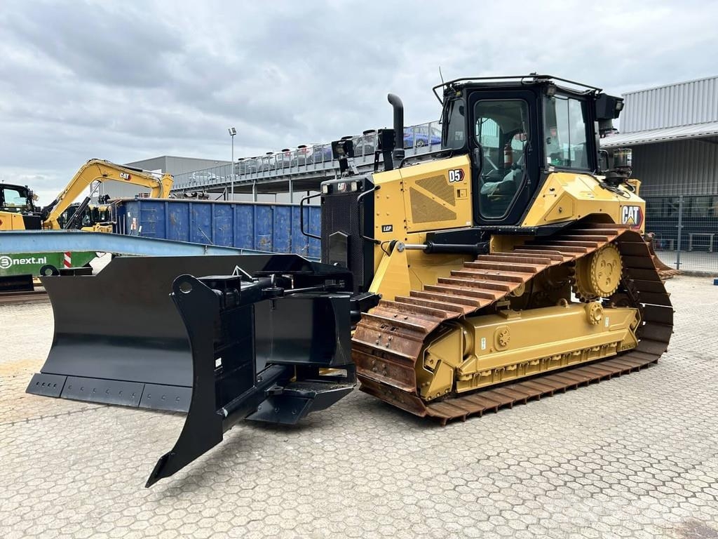CAT D5-17VP Crawler dozers