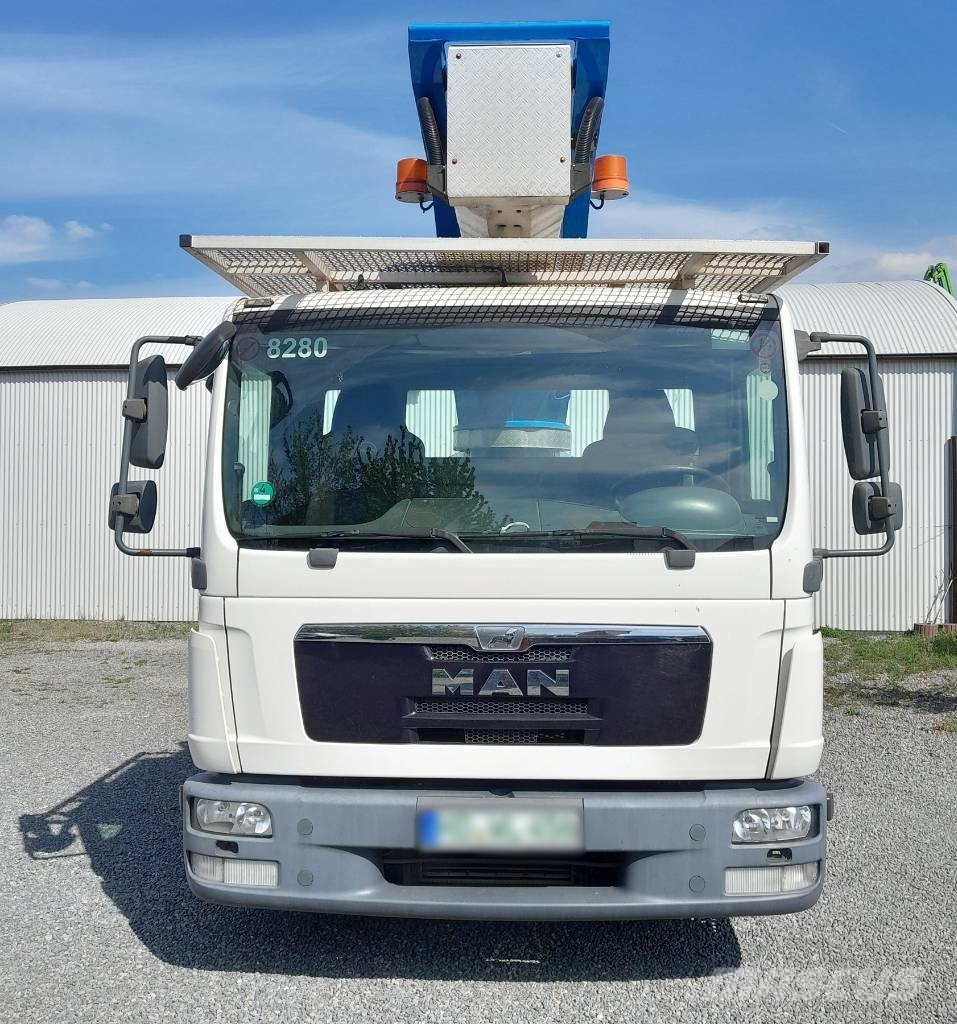 Wumag P300KS Avtokošare