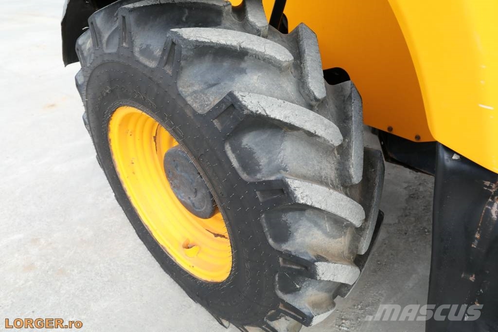 JCB 531-70 프론트 로더 및 굴착기