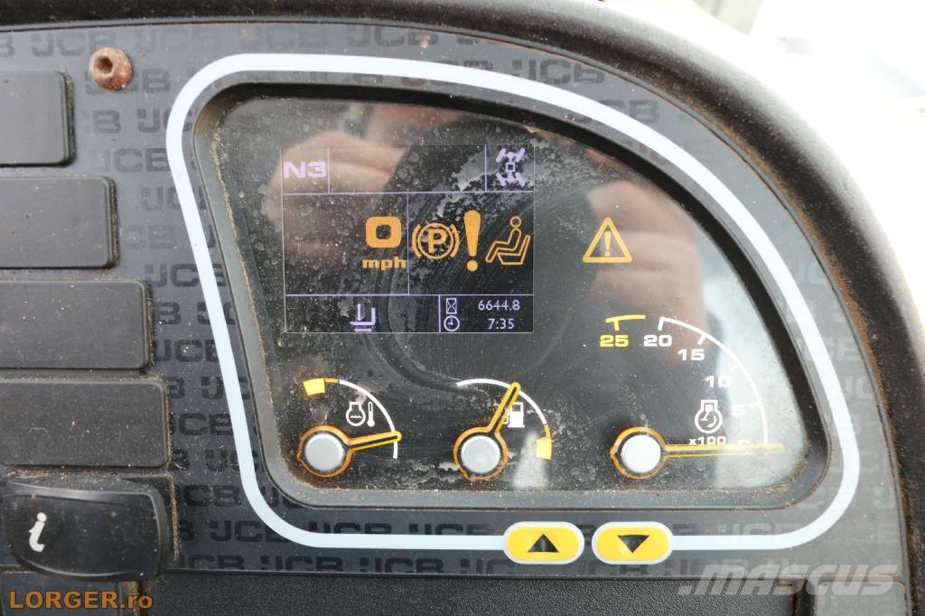 JCB 531-70 프론트 로더 및 굴착기