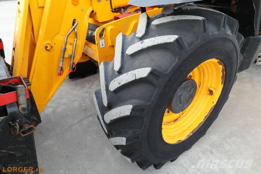 JCB 531-70 프론트 로더 및 굴착기