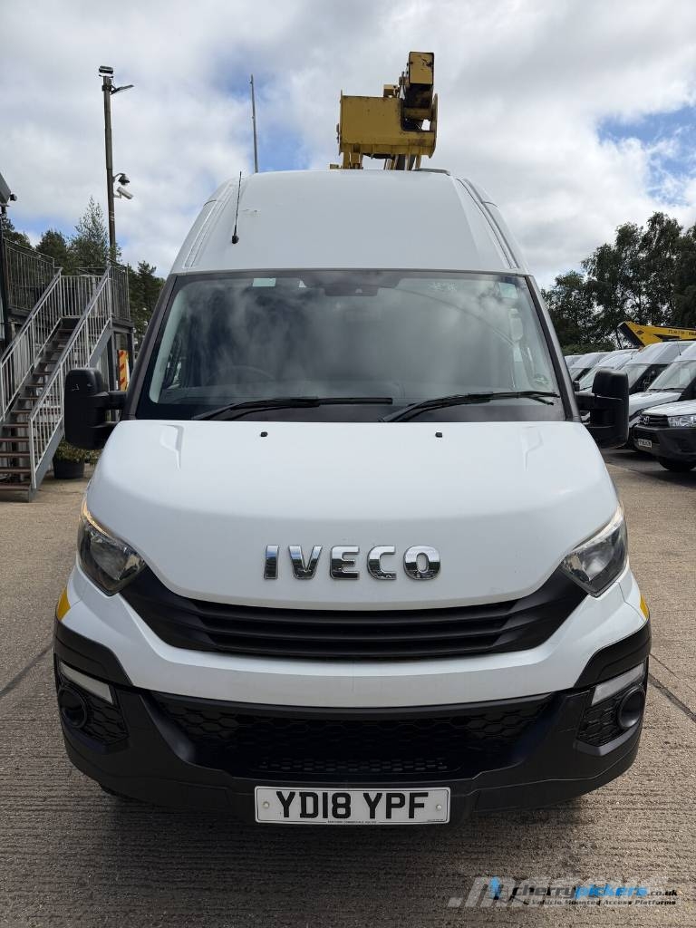 Iveco Daily Versalift EST 46 NF Cherry Picker المنصات الهوائية المثبتة على شاحنة