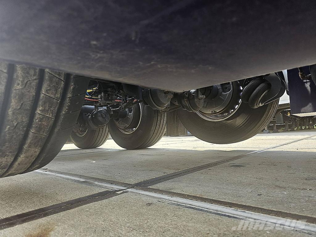 Floor N/A MULTI LIKE NEW Containerchassis