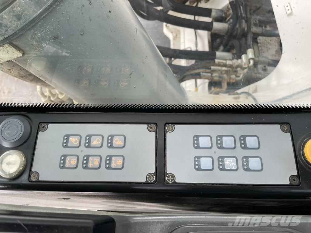Liebherr R950 SHD (R944 / R945 / R946) حفارات زحافة