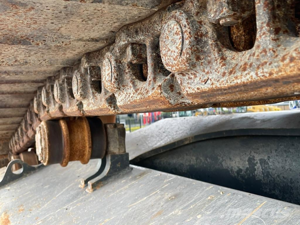 Liebherr R950 SHD (R944 / R945 / R946) حفارات زحافة