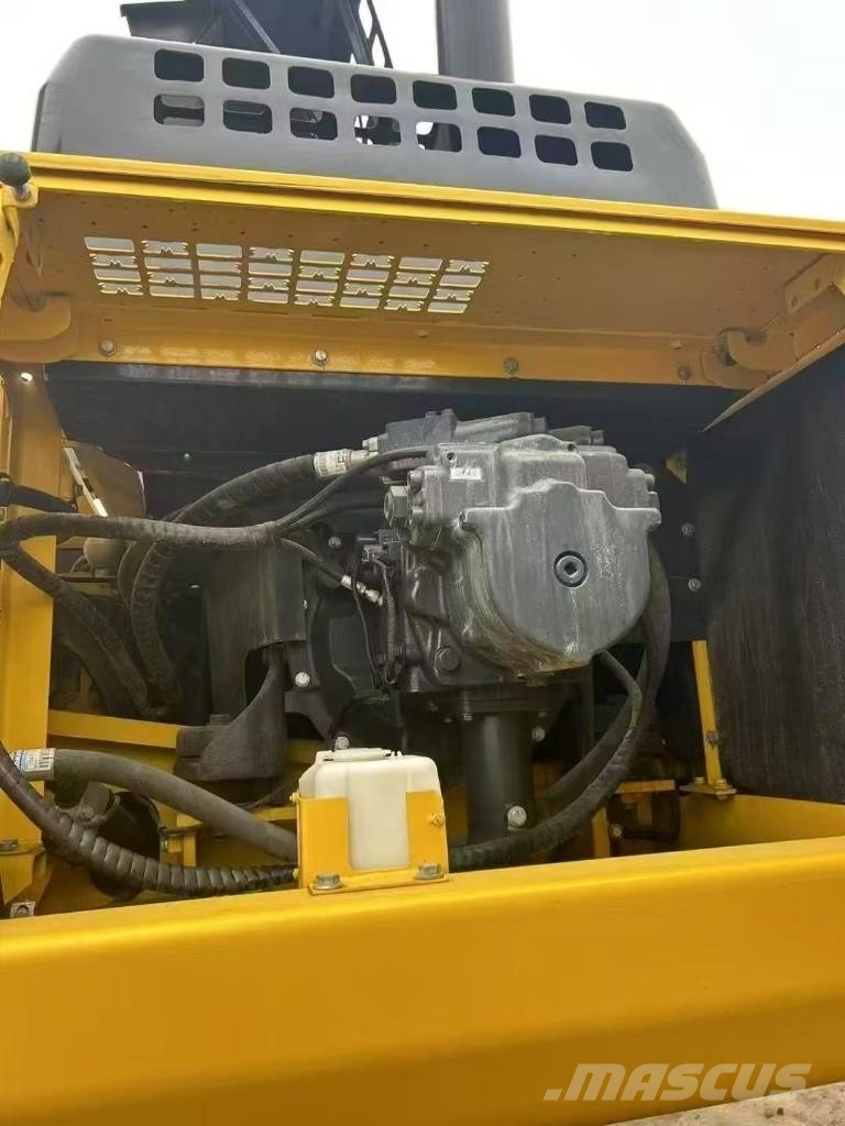 Komatsu 400-8 Escavadeiras de esteiras