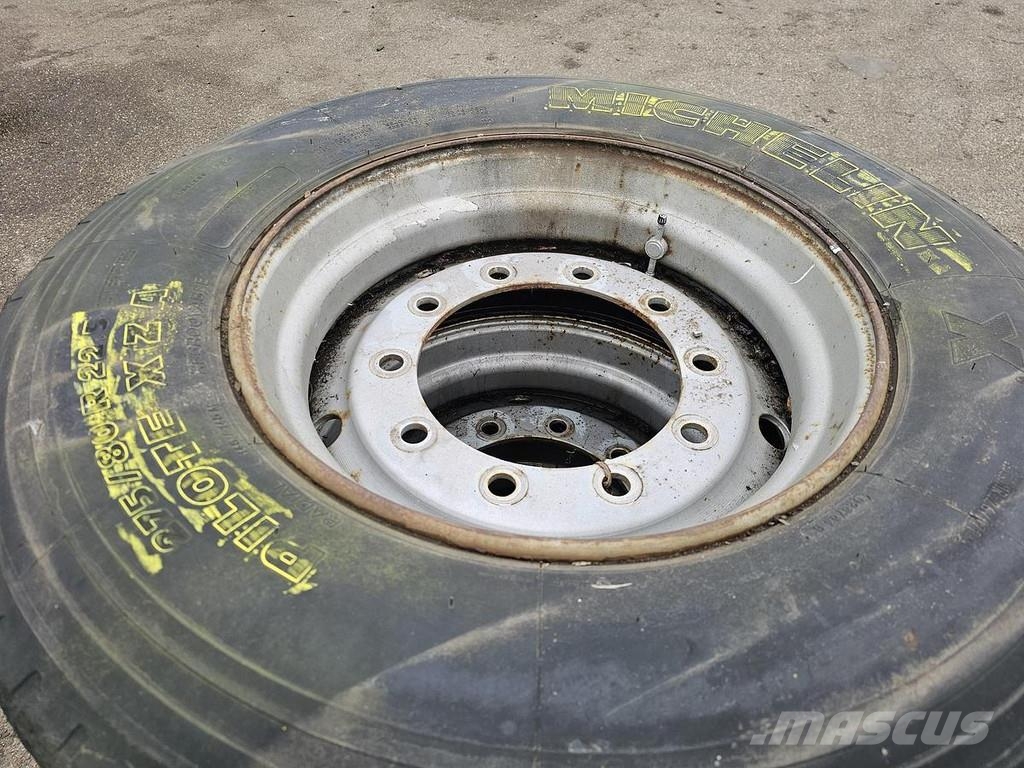 Michelin 275/80 R 22.5 Däck, hjul och fälgar