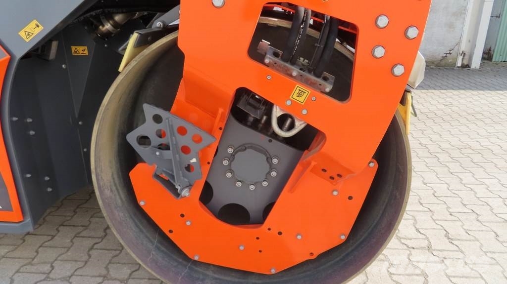Hamm HX90I VV-S Rolos compactadores de tambor duplo