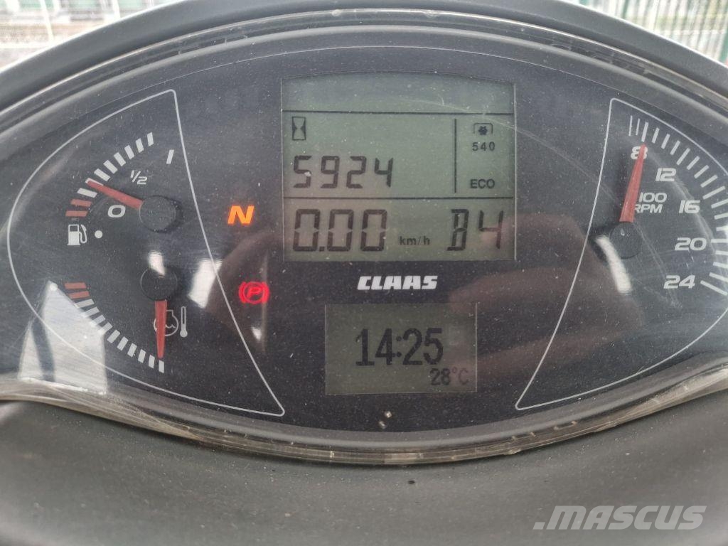 CLAAS ARION 640 CIS 트랙터