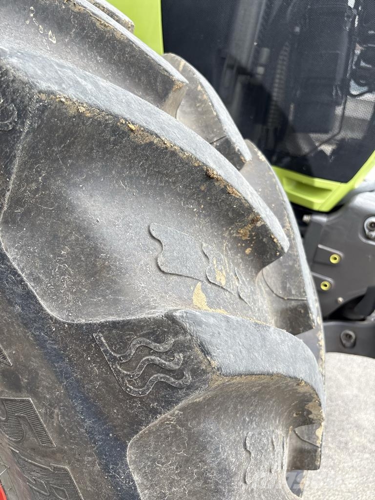 CLAAS ARION 640 CIS 트랙터