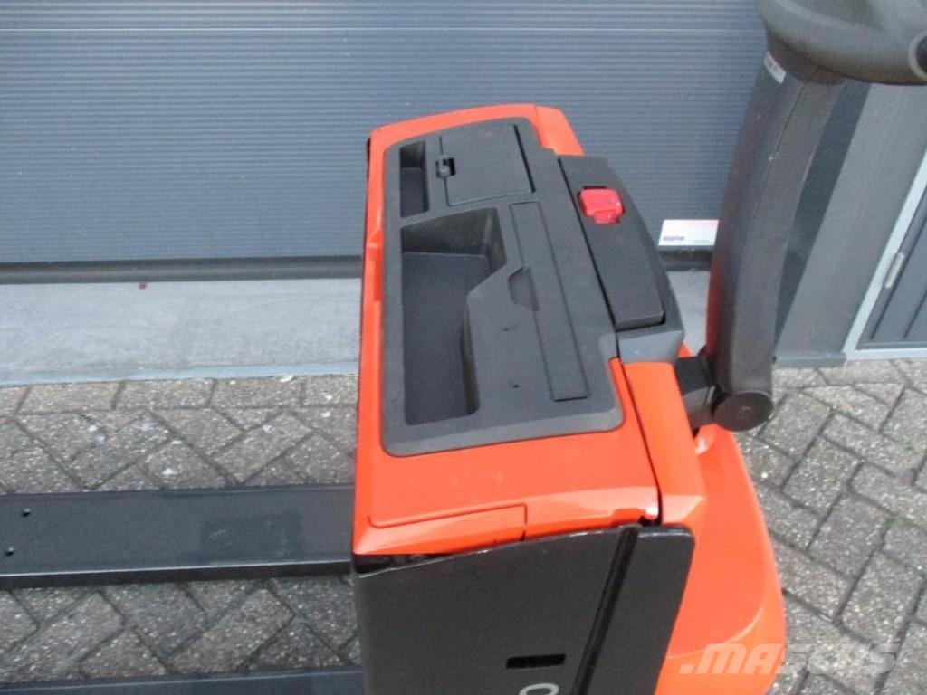 Cesab P218 Nisko podizni električni viljuškar