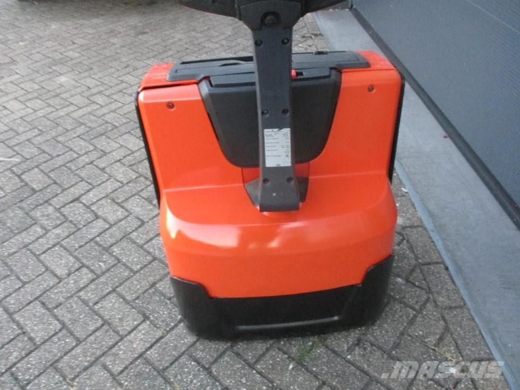 Cesab P218 Nisko podizni električni viljuškar