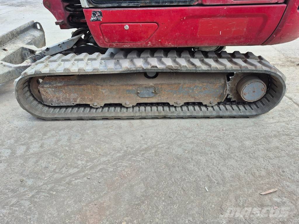 Takeuchi TB240 Miniescavatori