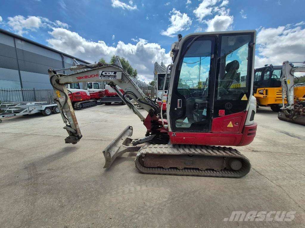 Takeuchi TB240 Miniescavatori