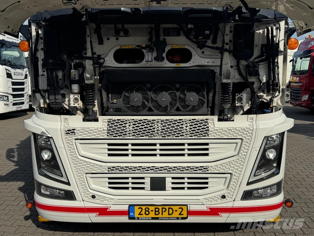 Volvo FH 500 Globetrotter XL Special / Full Air / Euro 6 Tractor Units