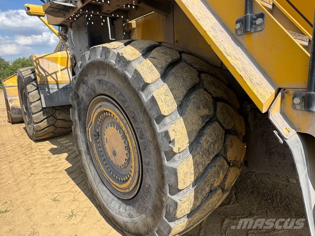 Komatsu WA600-6 ** BJ. 2016 ** 21000H/ Motor neu überholt Rataslaadurid