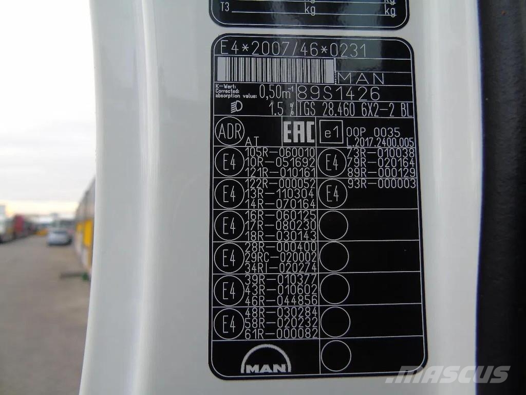 MAN TGS 28.470 + 20T hook + 6x2 Camiones polibrazo