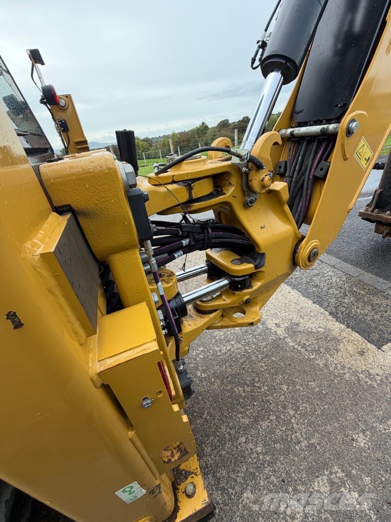 CAT 432 Kaivurikuormaajat