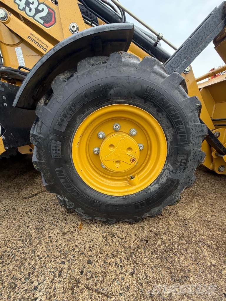 CAT 432 Kaivurikuormaajat