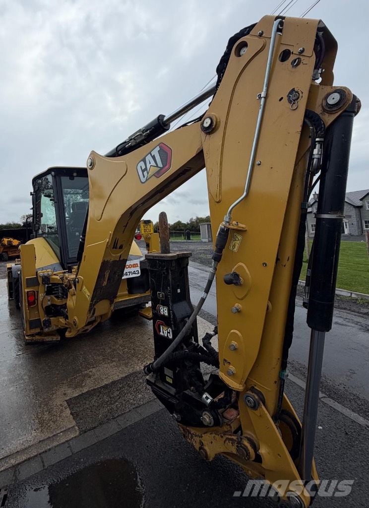 CAT 432 Kaivurikuormaajat