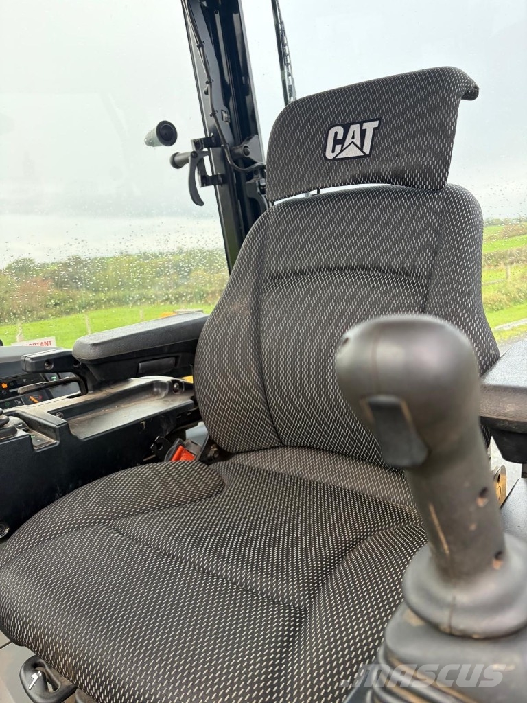 CAT 432 Kaivurikuormaajat