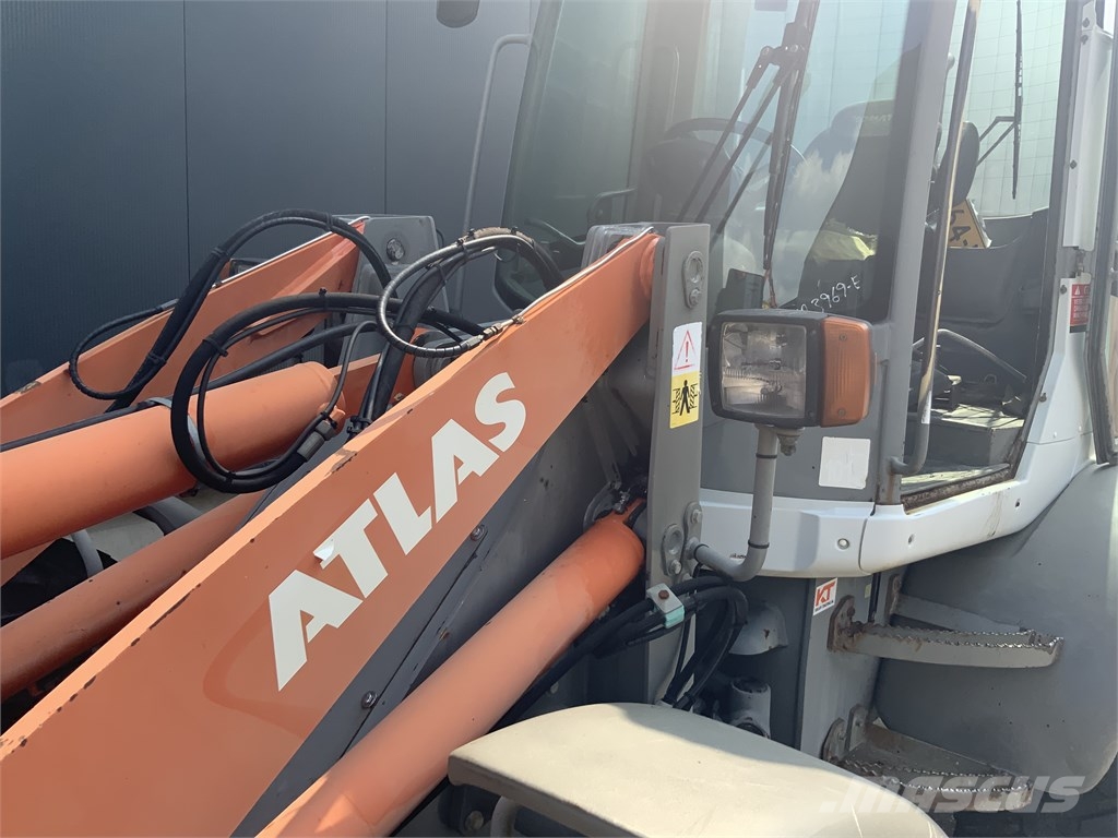Atlas 80 لوادر بعجل