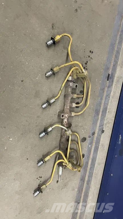 CAT brandstof pomp + common rail leiding D8T motor 368 محركات