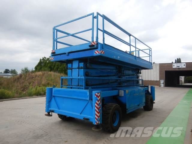 Holland Lift M250DL27 Elevadores de tesoura