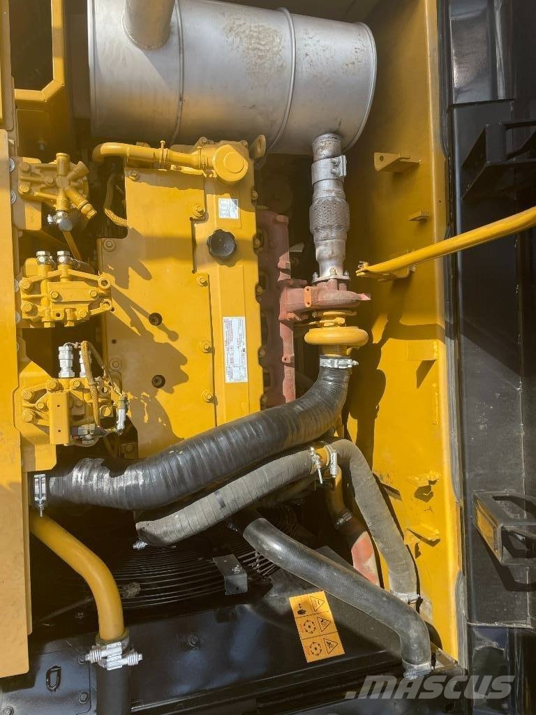 CAT 320D Escavadeiras de esteiras