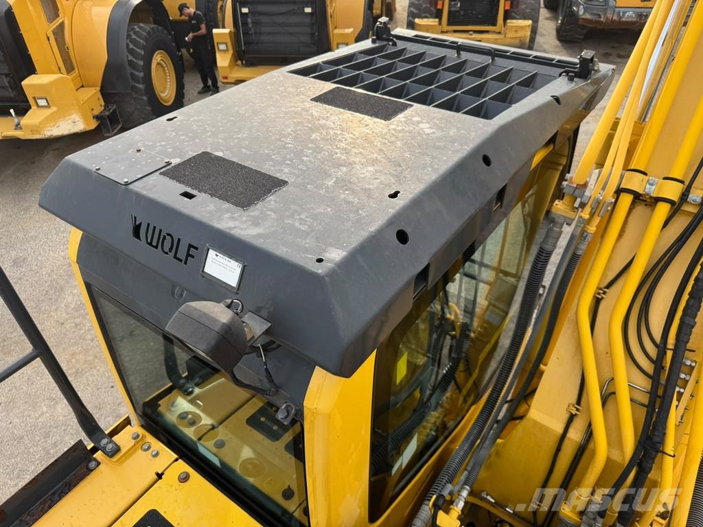 Komatsu PC210 LC-11 . Raupenbagger