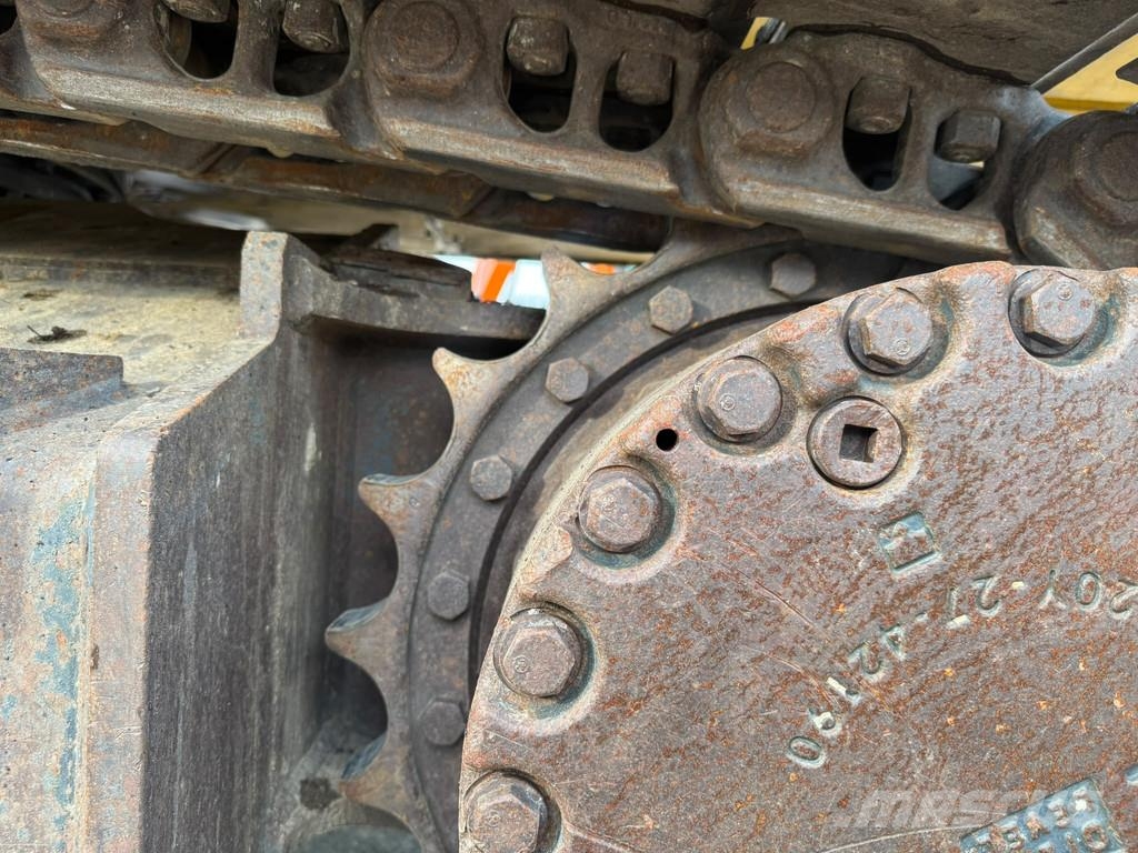 Komatsu PC210 LC-11 . Raupenbagger